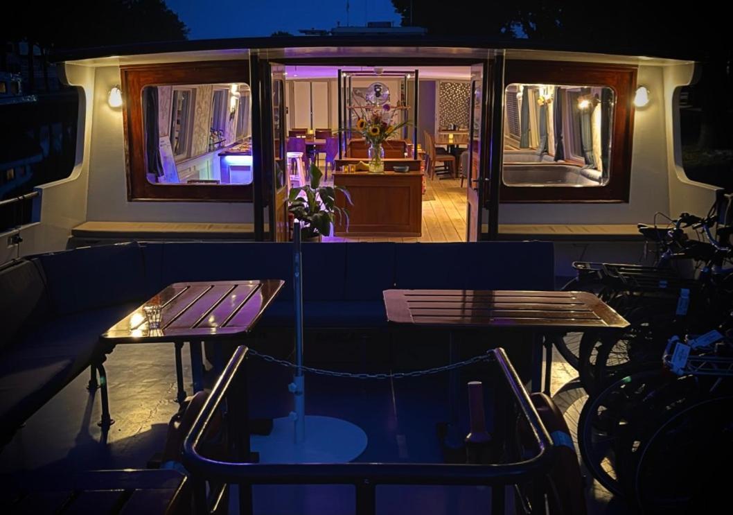 Unique Hotelboat Botel Lena Maria Amsterdam Dış mekan fotoğraf